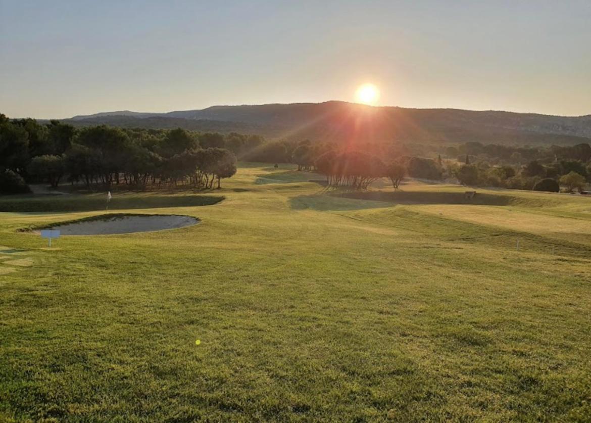 Appartement Golf De Saumane 2 Chambres 2 A 4 Personnes 外观 照片